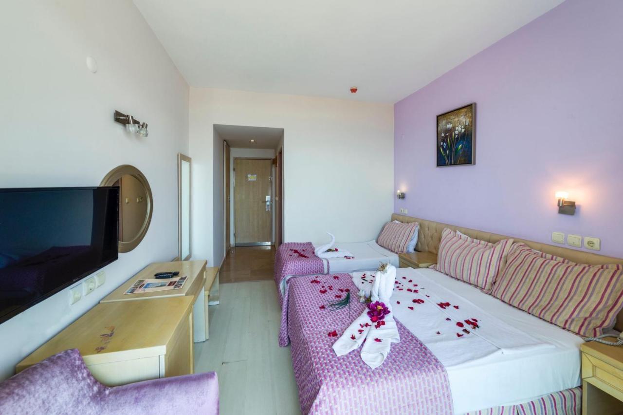 Porteras Otel Kusadası Exteriör bild